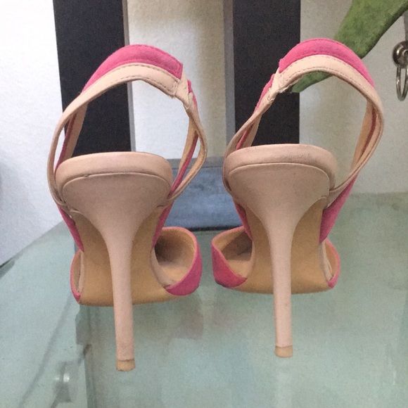 BCBGMAXAZRIA-Beautiful fuchsia and light pink heels! - Picture 4 of 4